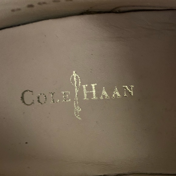 SALE!!Cole Haan Women’s Navy w/Pink Wingtips—NWOT! - Picture 2 of 8